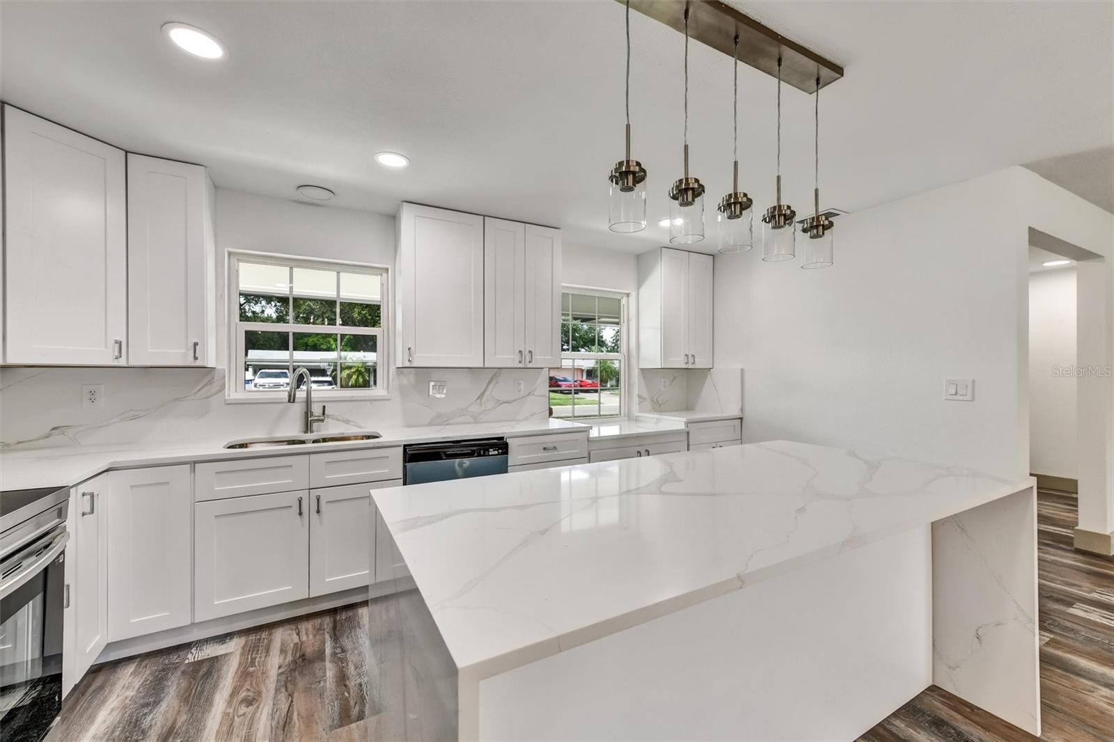 Image 8 of 39 For 1361 Leona Drive