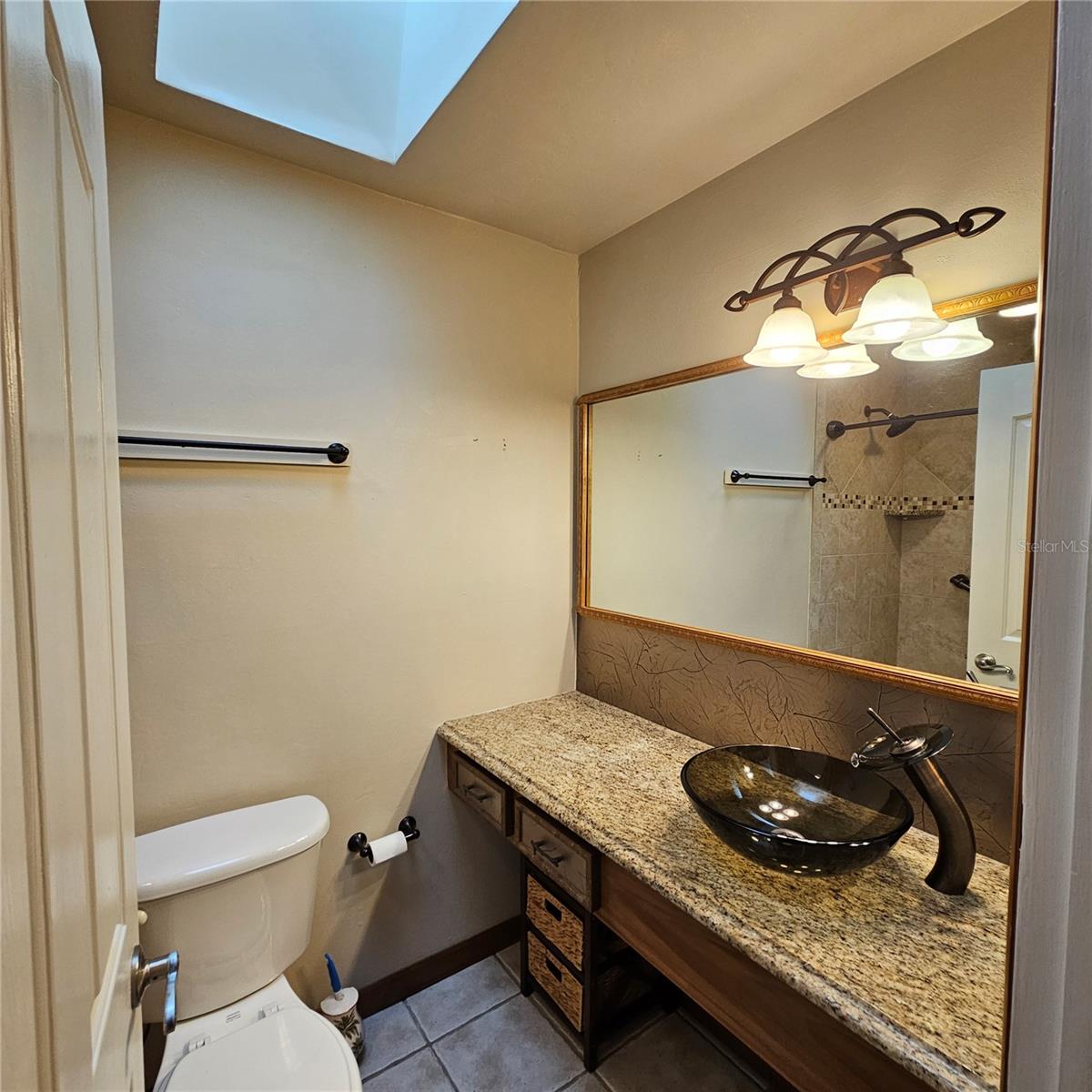 Image 17 of 37 For 1717 Danbury Drive