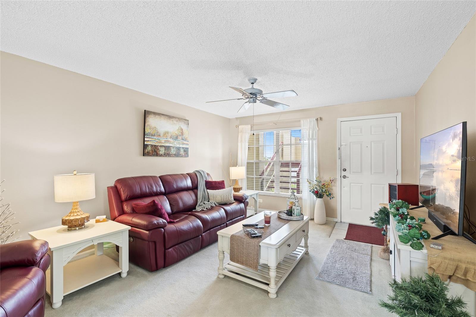 Image 8 of 38 For 4575 Whitton Way 1126