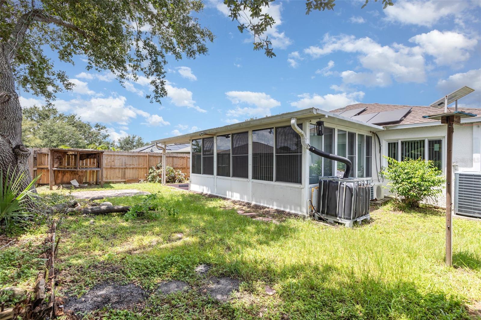 Image 21 of 27 For 12139 Buffington Lane