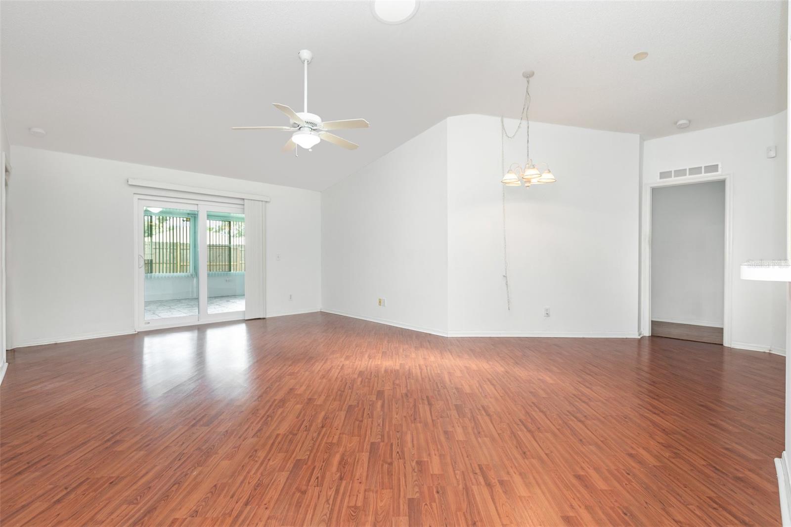 Image 3 of 27 For 12139 Buffington Lane