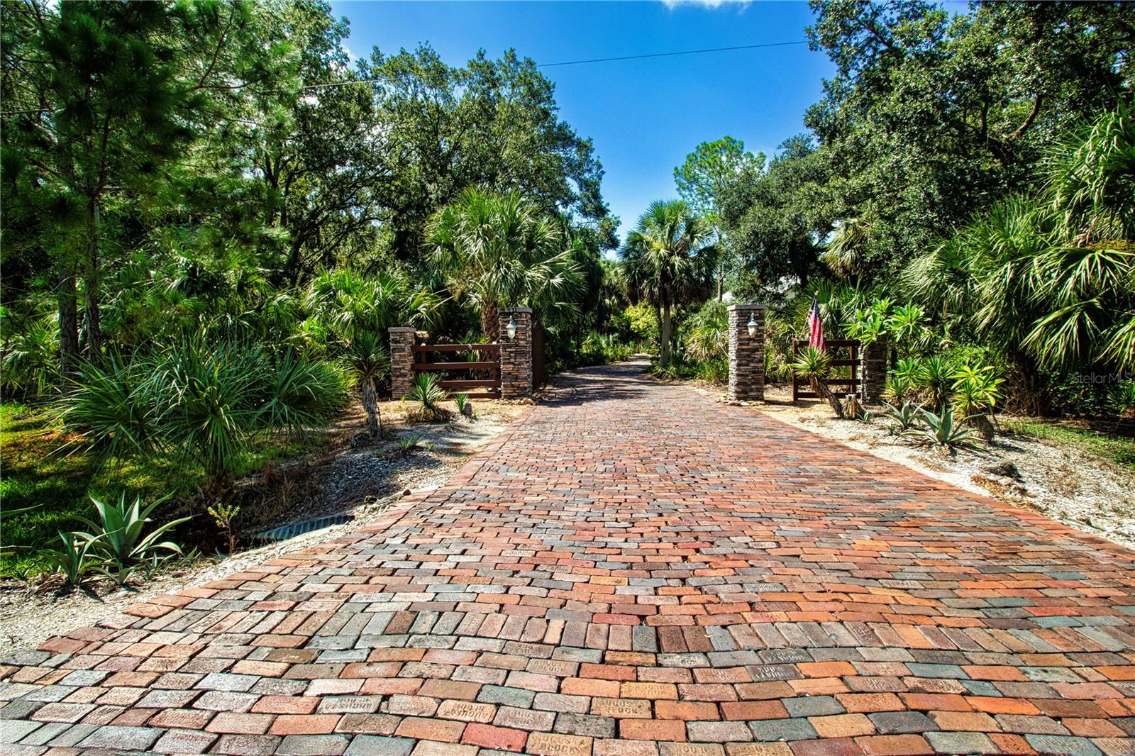 Details for 1422 Lightfoot Road, WIMAUMA, FL 33598