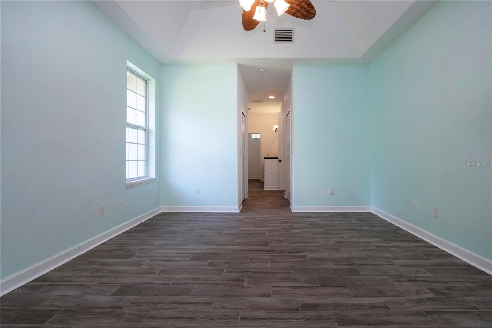 Image 36 of 99 For 1422 Lightfoot Road