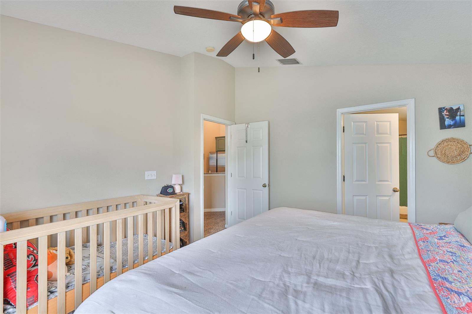 Image 24 of 41 For 8351 Shallow Creek Court
