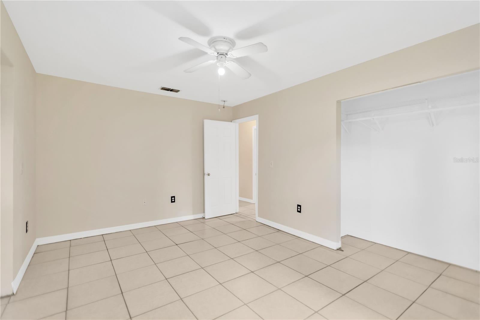 Image 18 of 27 For 808 1st Avenue Ne