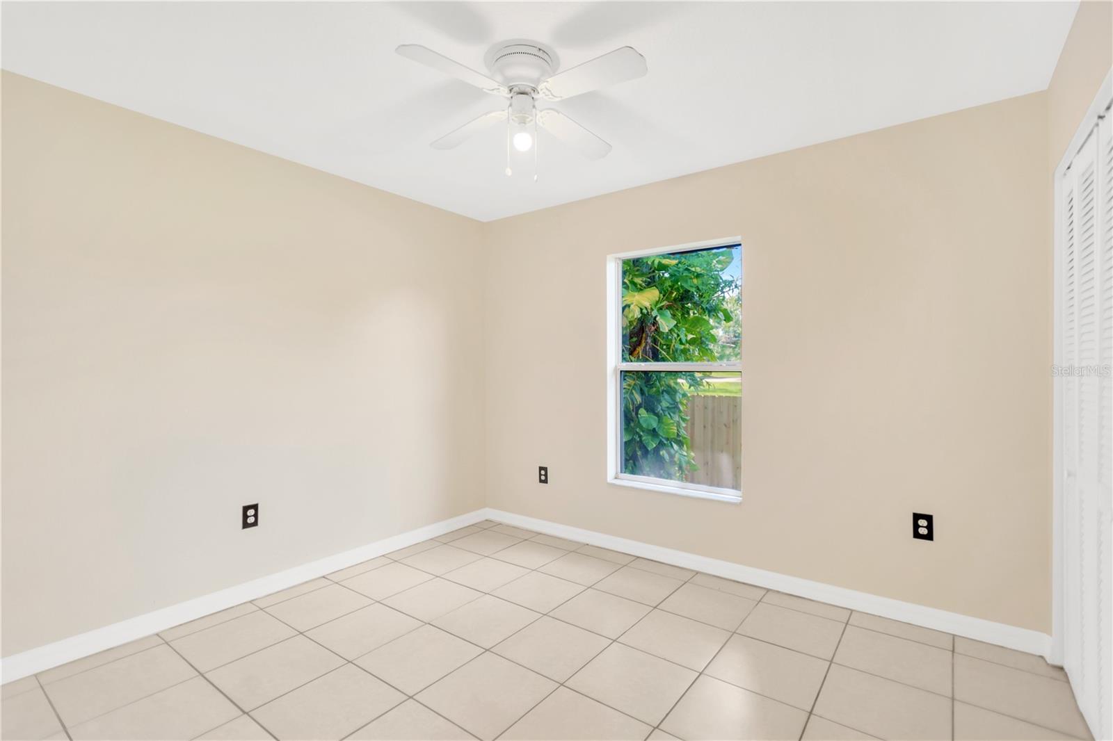 Image 20 of 27 For 808 1st Avenue Ne