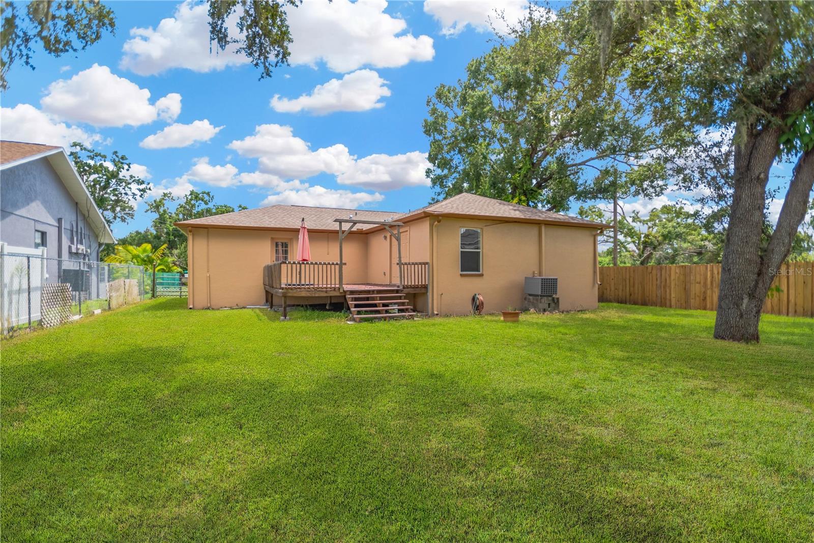 Image 24 of 27 For 808 1st Avenue Ne