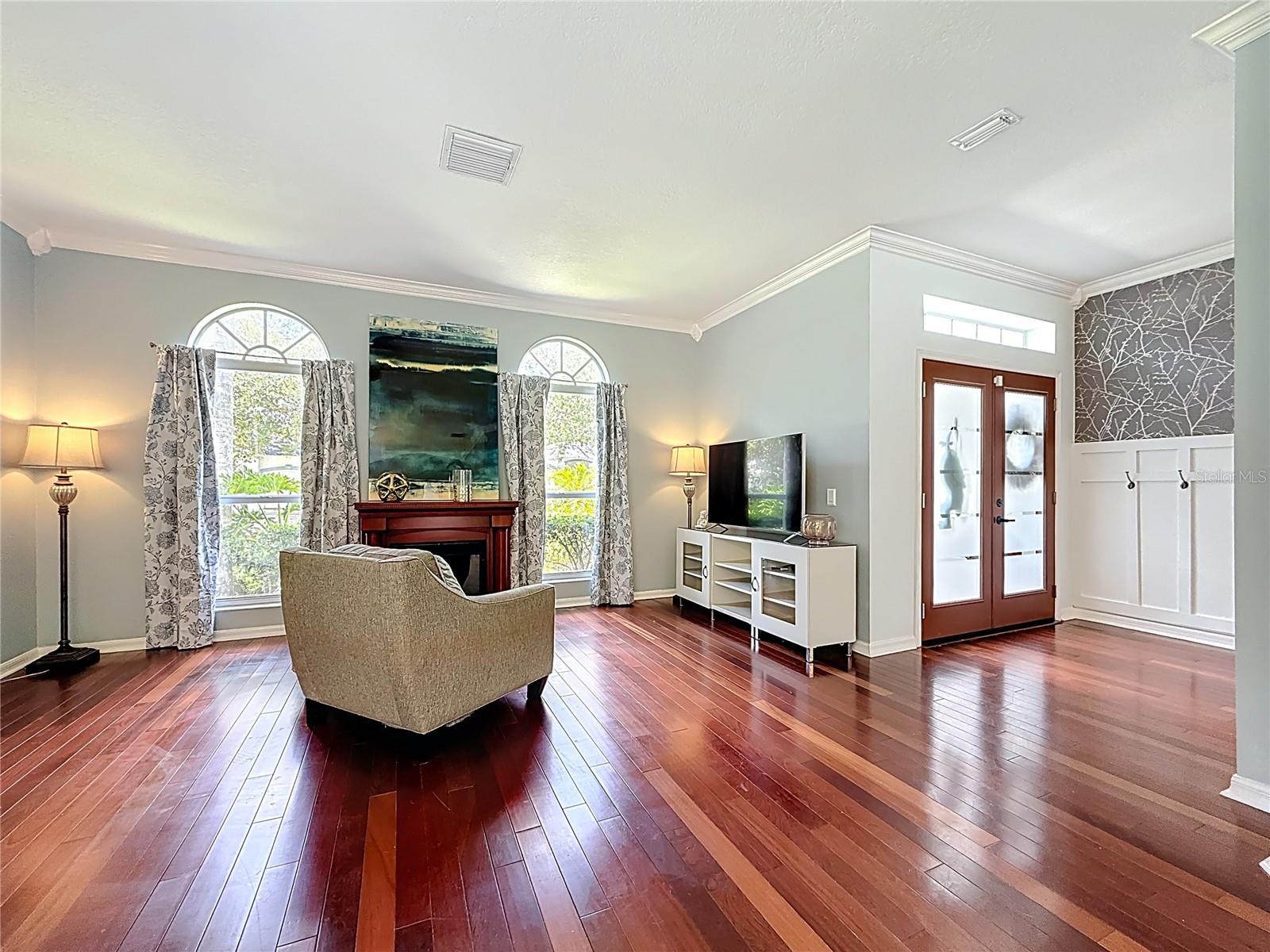 Image 10 of 71 For 2117 Golf Manor Boulevard