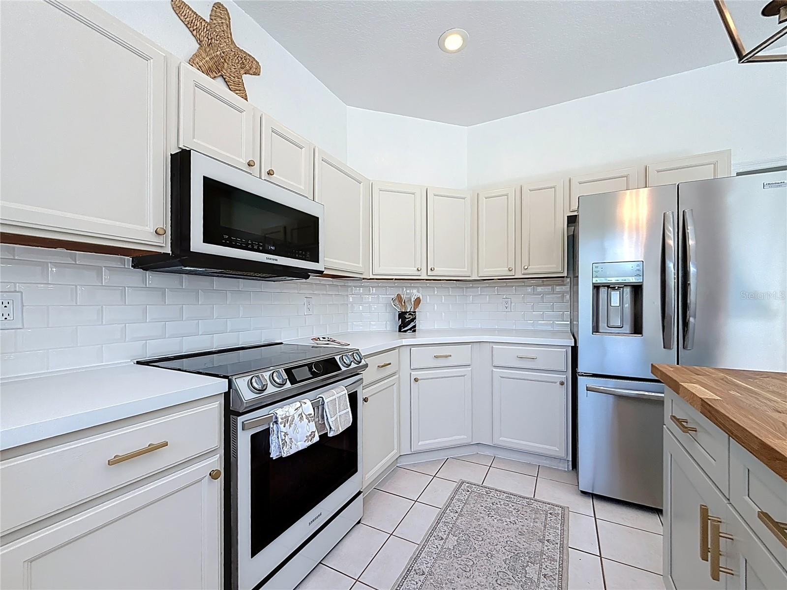 Image 22 of 71 For 2117 Golf Manor Boulevard