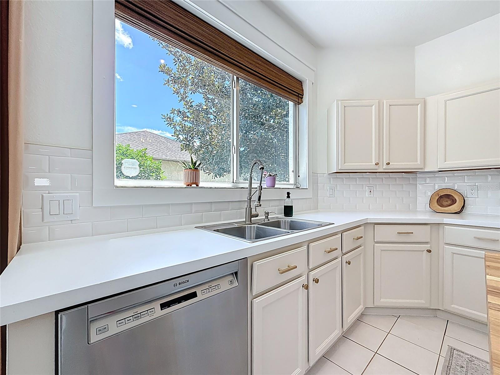 Image 23 of 71 For 2117 Golf Manor Boulevard