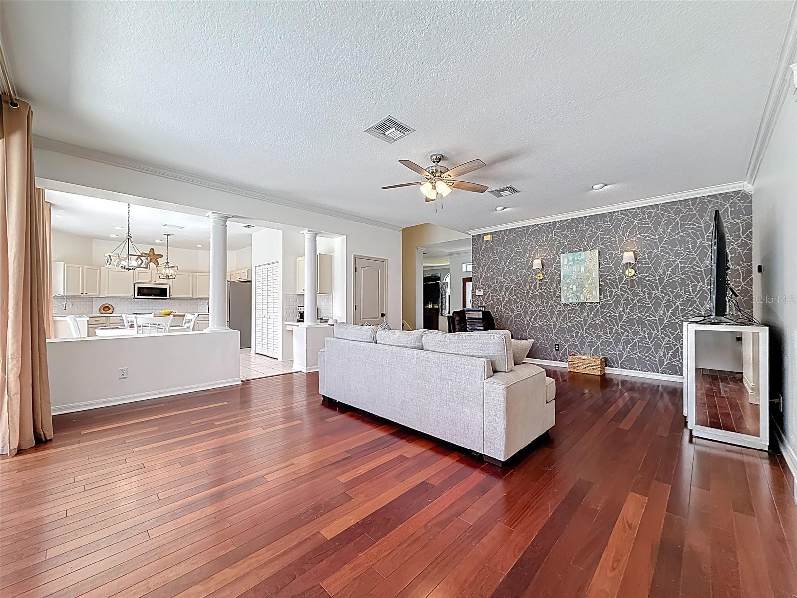 Image 26 of 71 For 2117 Golf Manor Boulevard