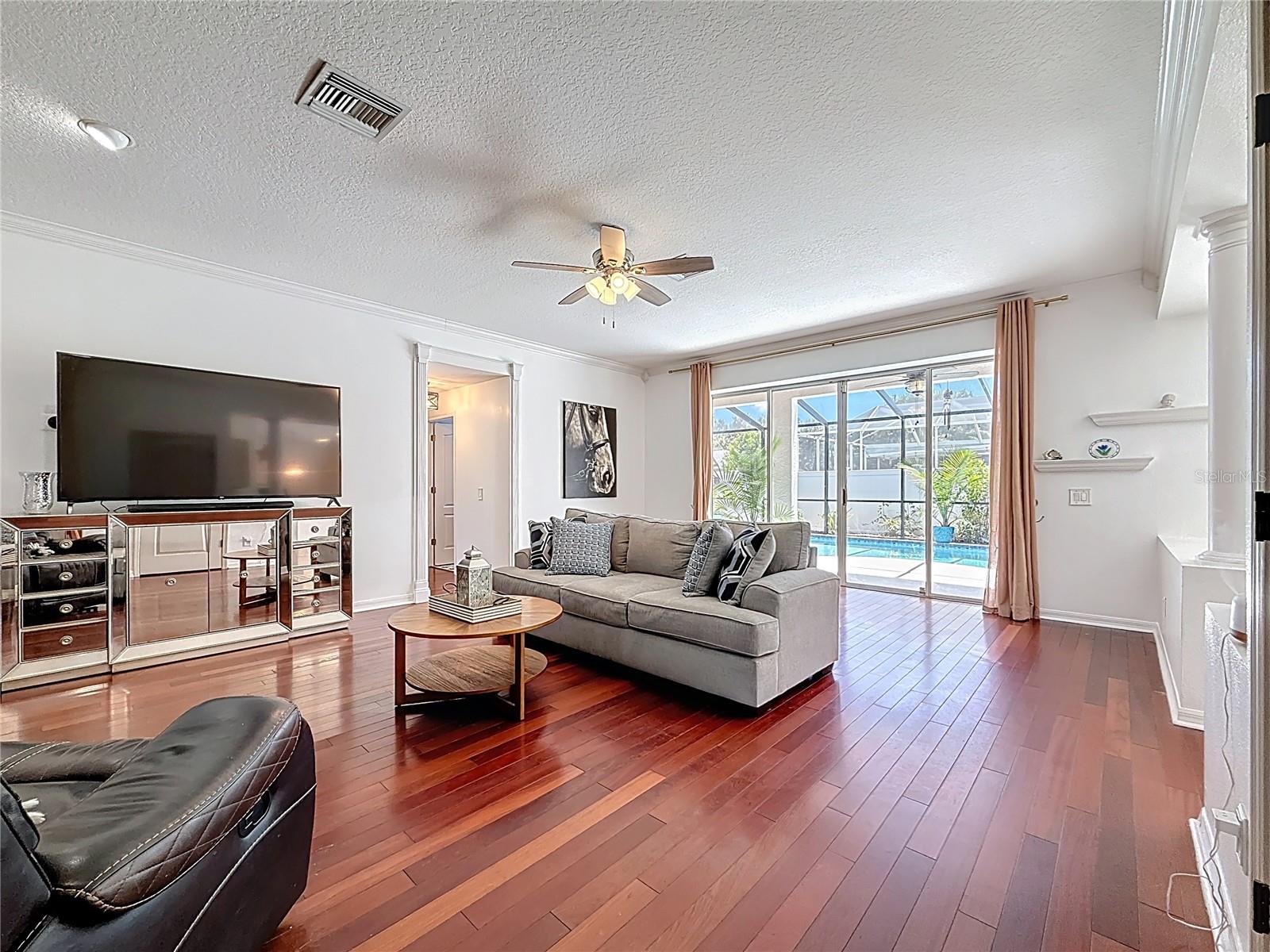 Image 29 of 71 For 2117 Golf Manor Boulevard