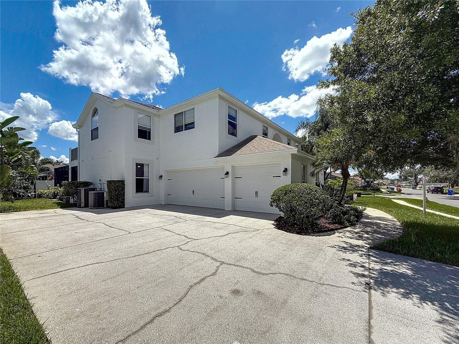 Image 4 of 71 For 2117 Golf Manor Boulevard
