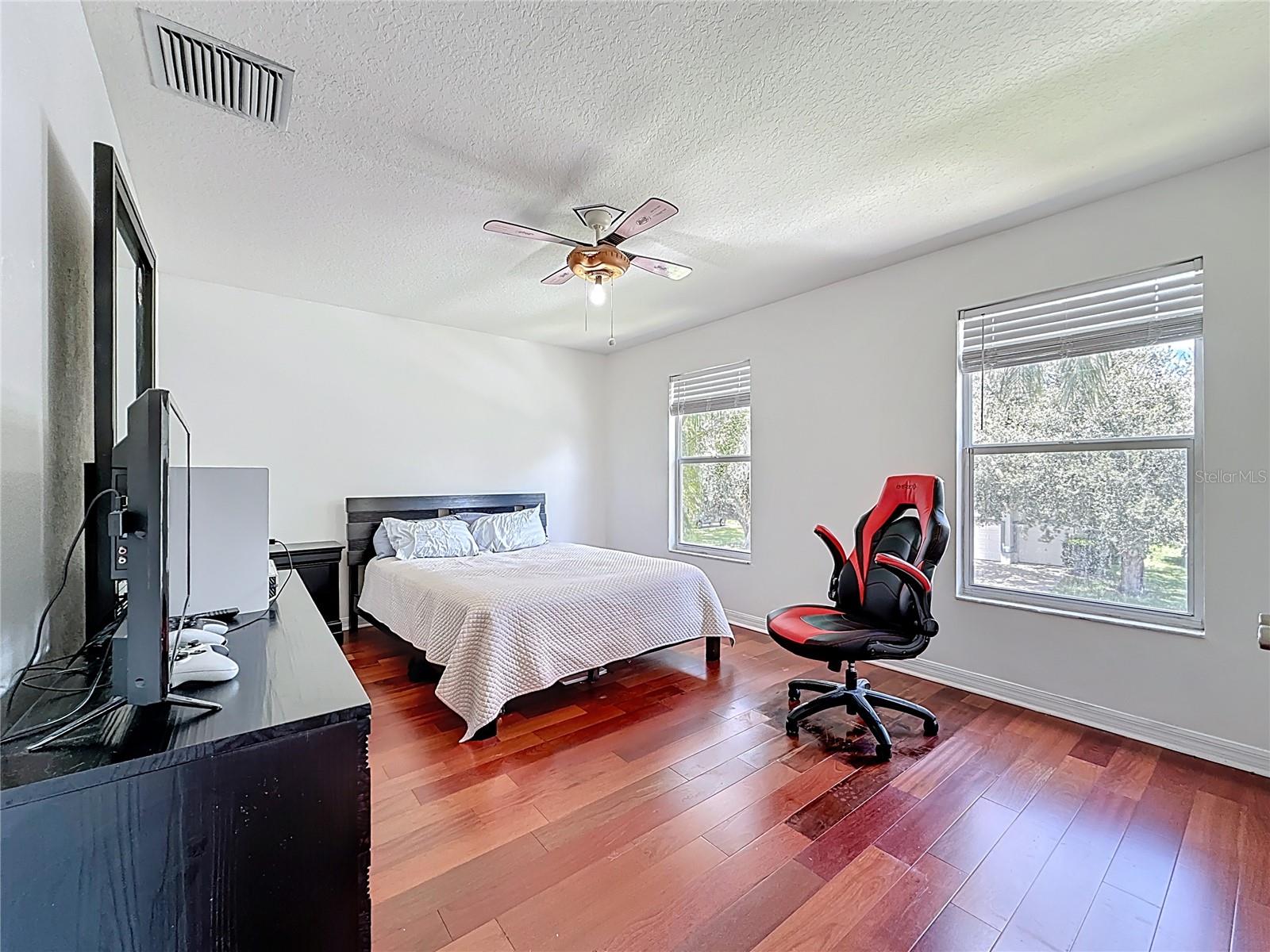 Image 43 of 71 For 2117 Golf Manor Boulevard