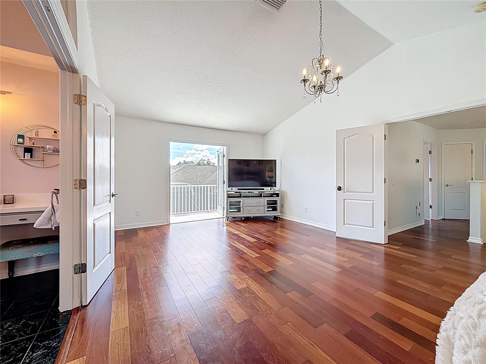 Image 51 of 71 For 2117 Golf Manor Boulevard