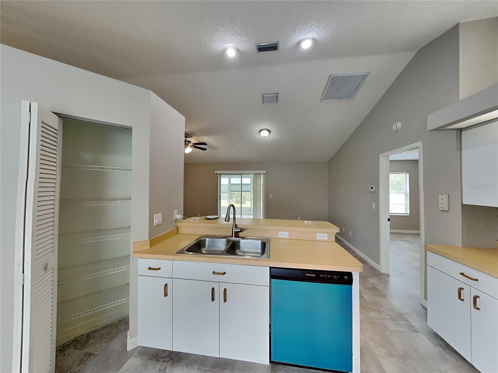 Image 5 of 15 For 6504 64th Lane E
