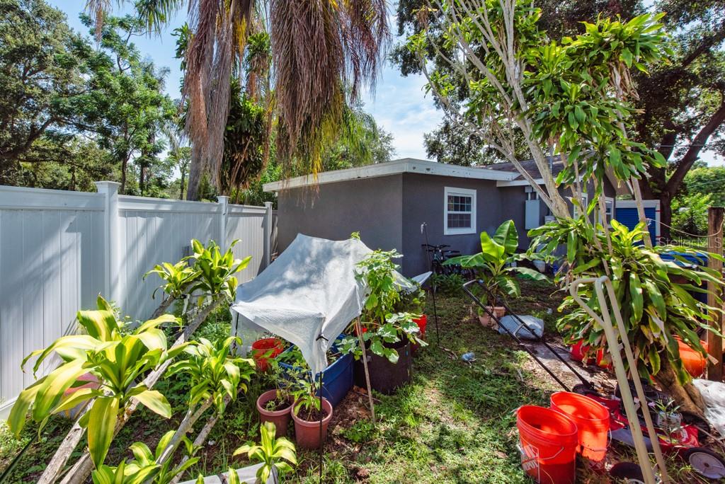 Image 21 of 27 For 15741 Rhodes Road