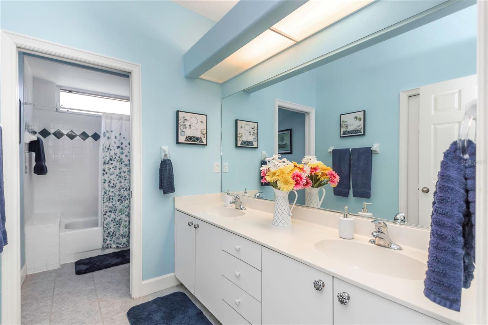 Listing photo id 48 for 17818 Hickory Moss Place