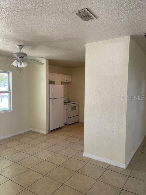 Image 4 of 15 For 4894 31st Street N