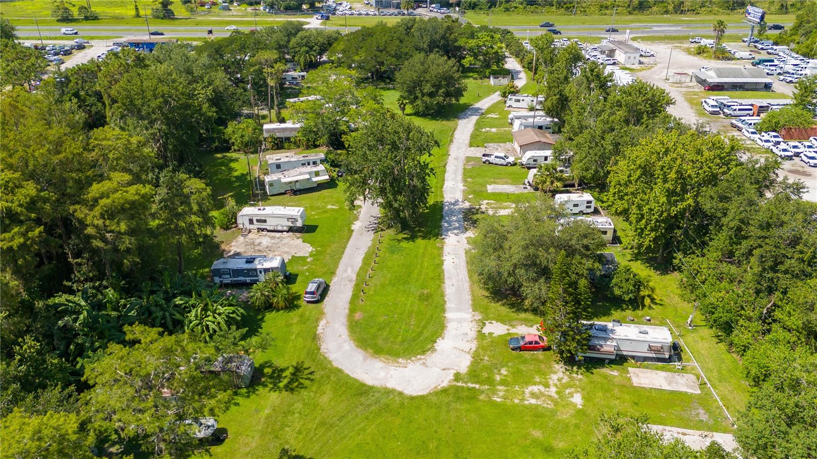 Image 8 of 22 For 17883 Colonial Drive