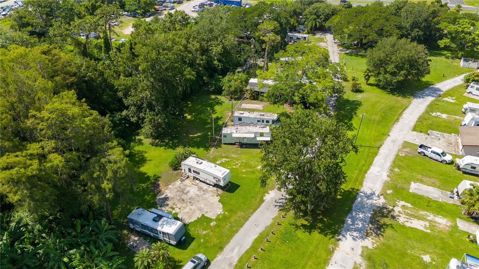 Image 9 of 22 For 17883 Colonial Drive