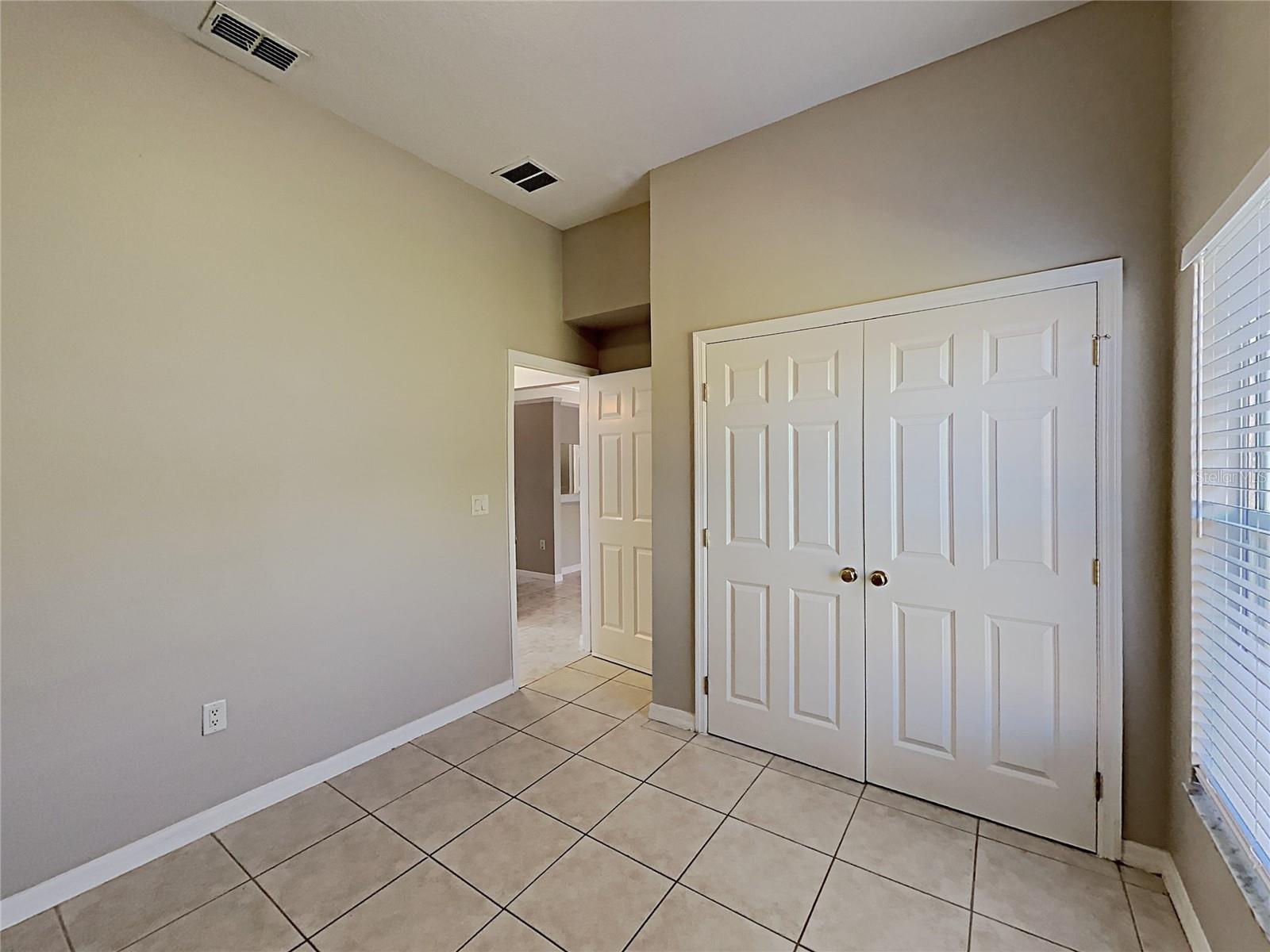 Image 15 of 22 For 11706 Broad Oak Court