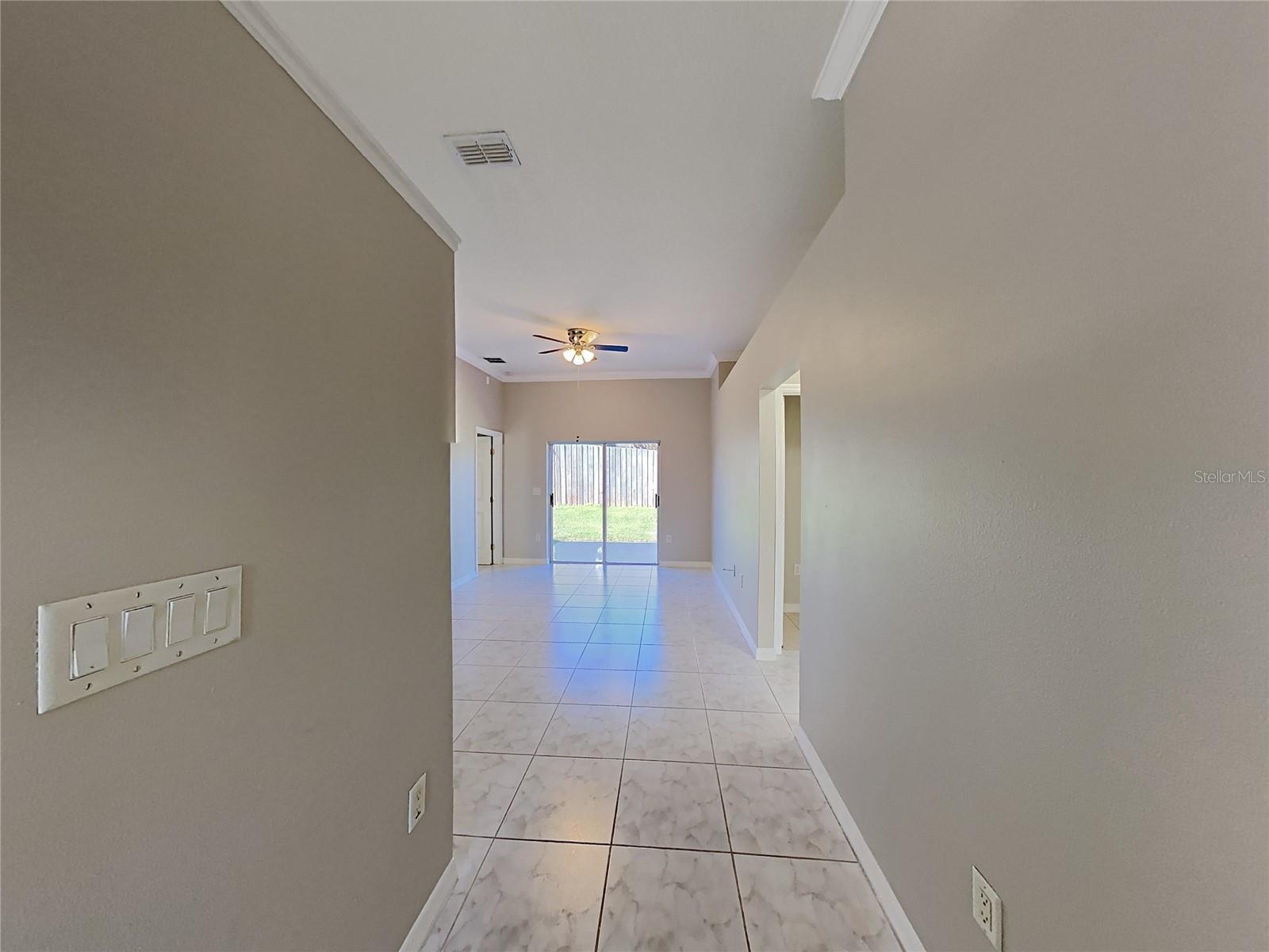 Image 4 of 22 For 11706 Broad Oak Court