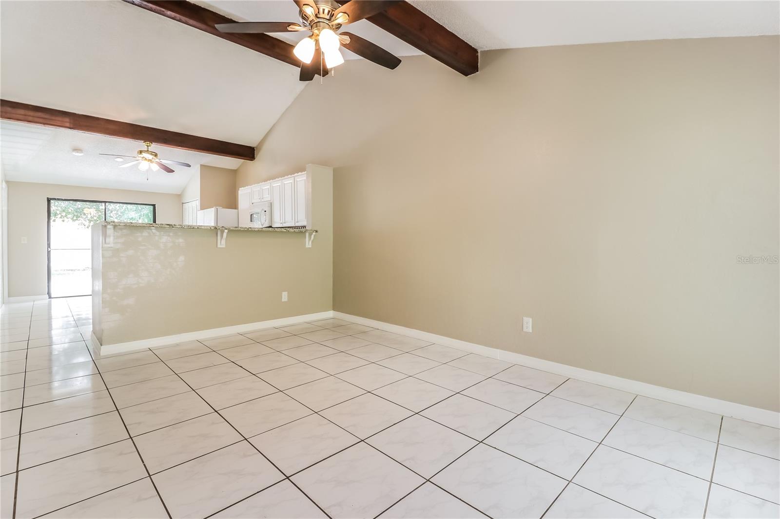 Image 6 of 16 For 16017 Splitlog Drive