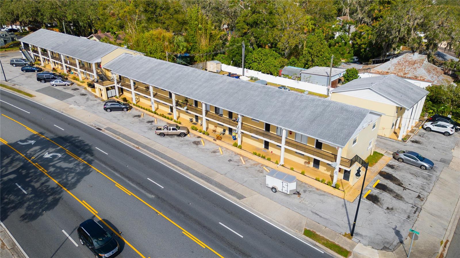 Image 15 of 30 For 706 Dixie Avenue