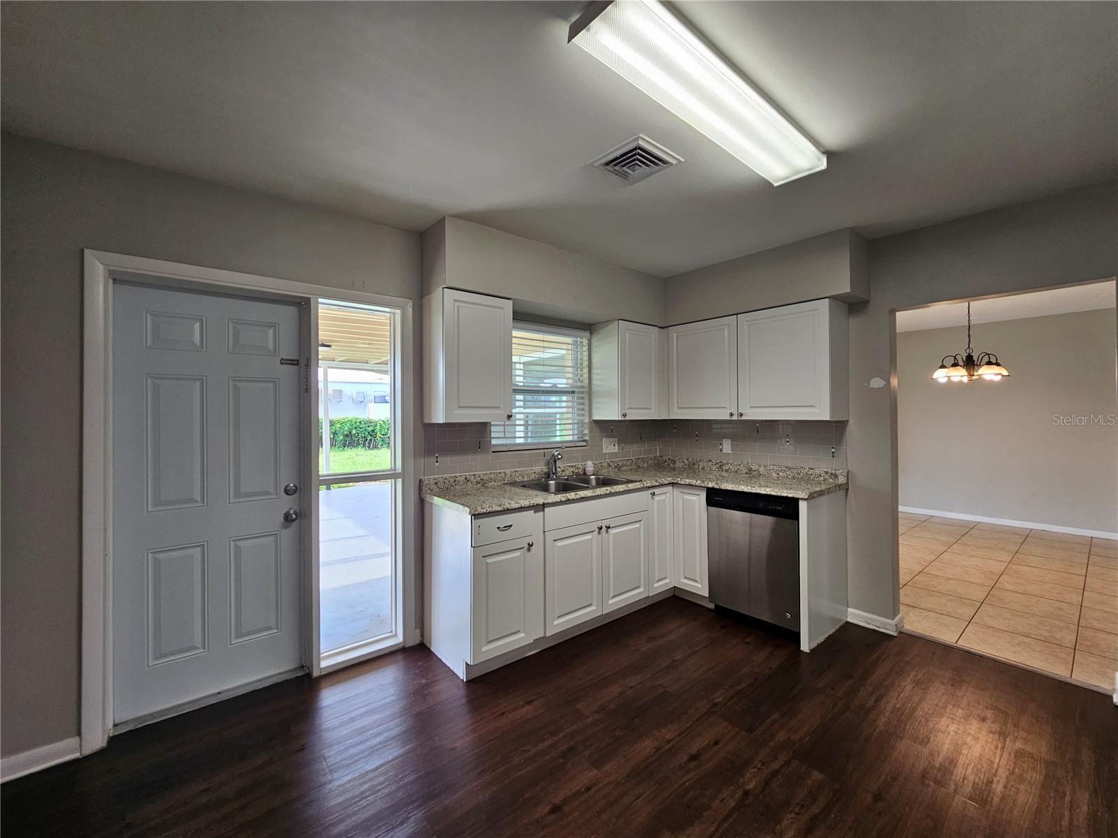 Image 12 of 32 For 5206 6th Avenue Drive W