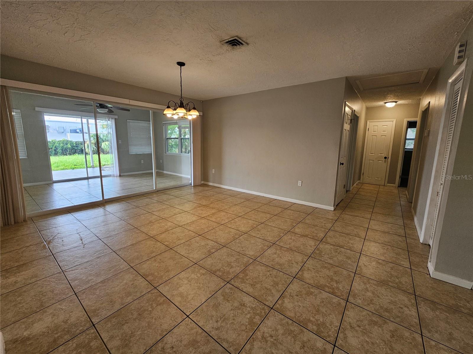 Image 16 of 32 For 5206 6th Avenue Drive W