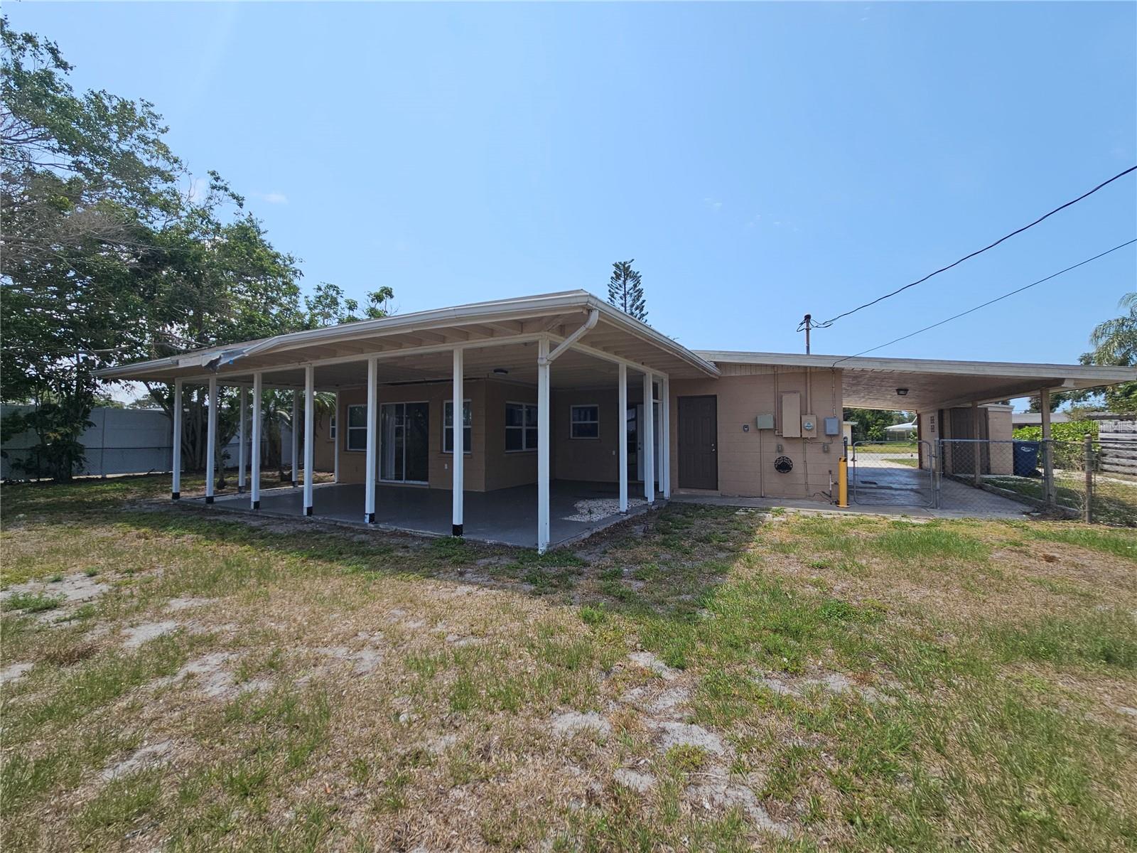 Image 2 of 32 For 5206 6th Avenue Drive W