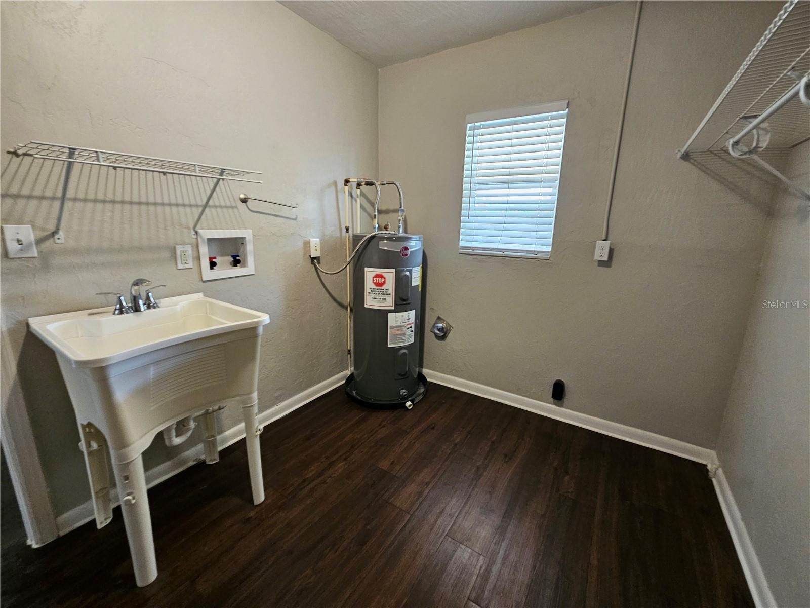 Image 30 of 32 For 5206 6th Avenue Drive W