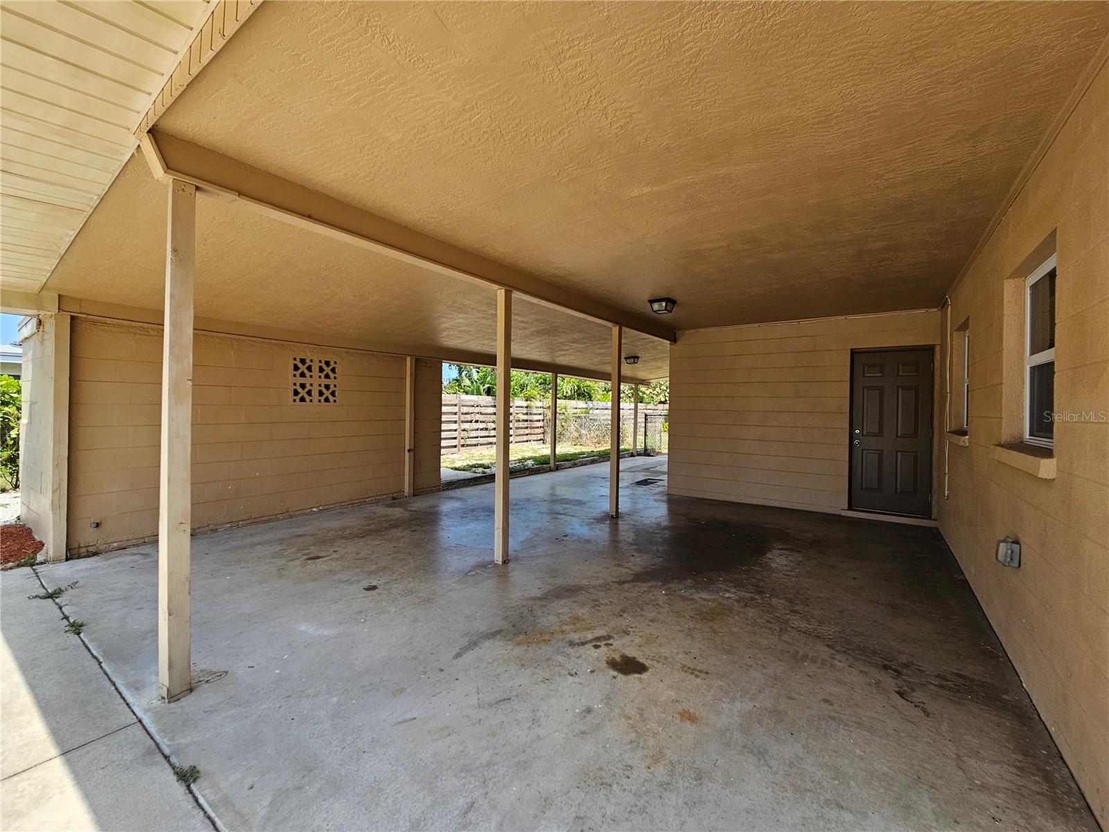 Image 6 of 32 For 5206 6th Avenue Drive W