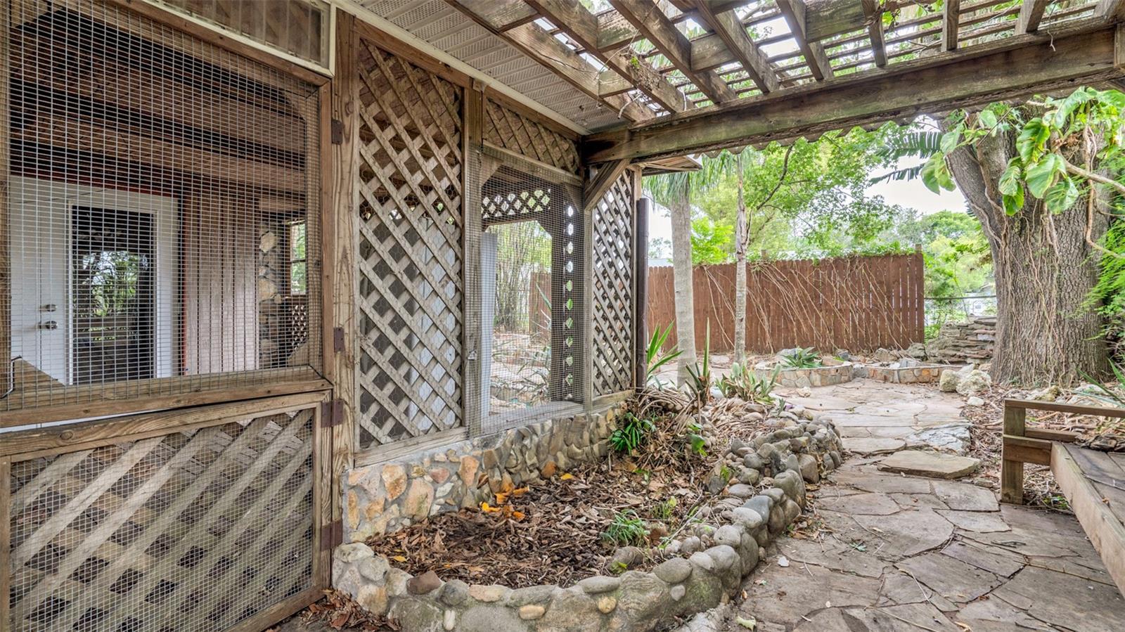Image 31 of 42 For 7634 Fox Hollow Drive