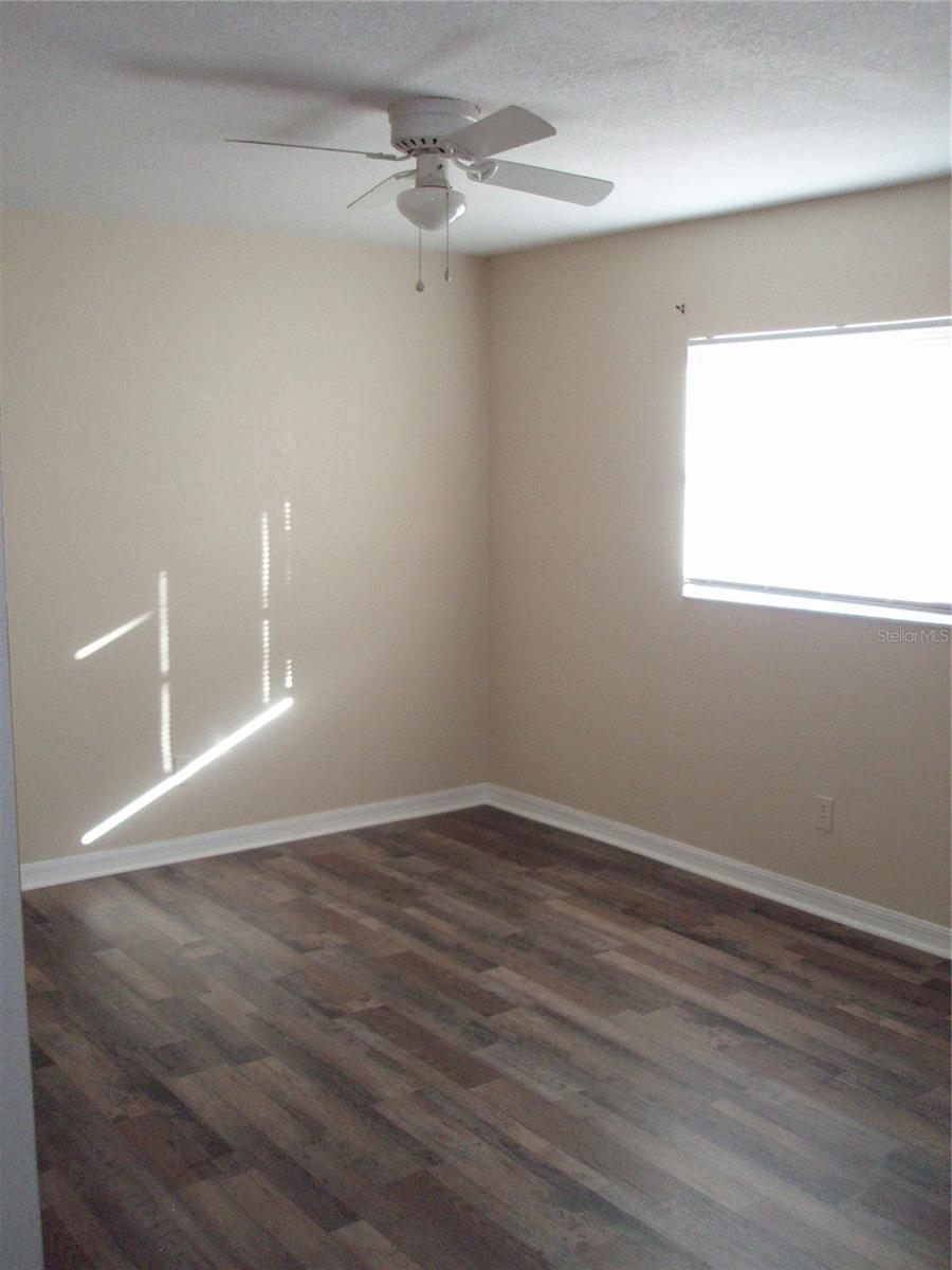 Image 6 of 6 For 15595 60th Street N A
