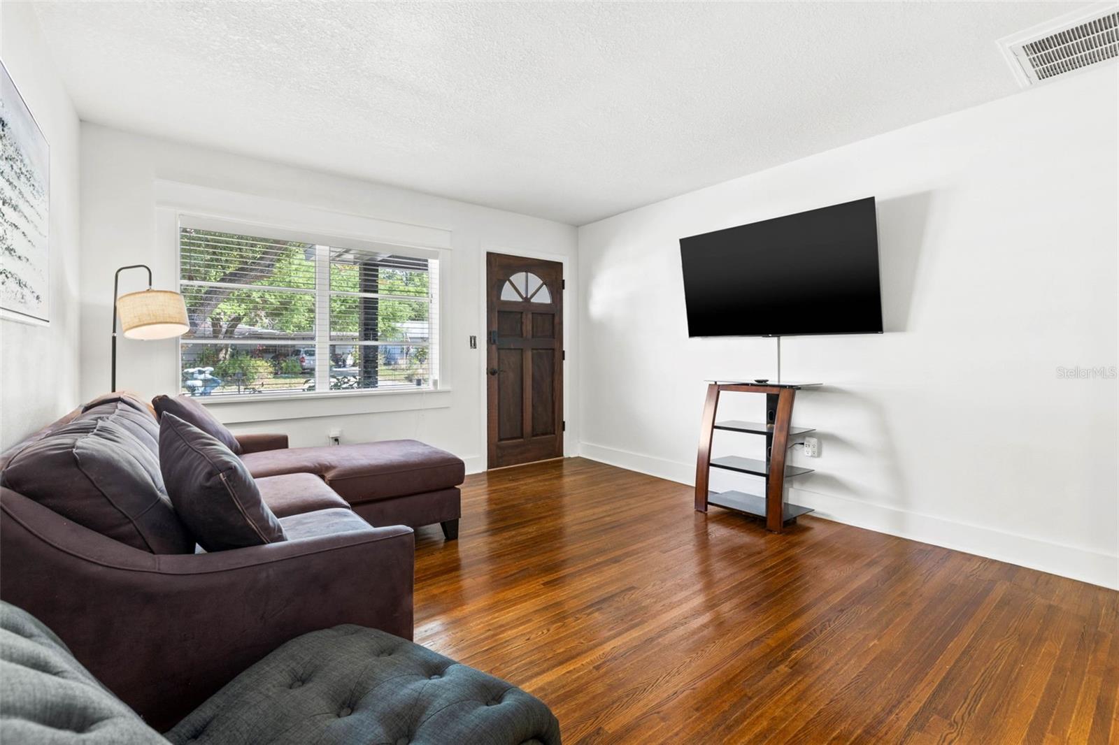Image 15 of 16 For 104 Cirus Avenue