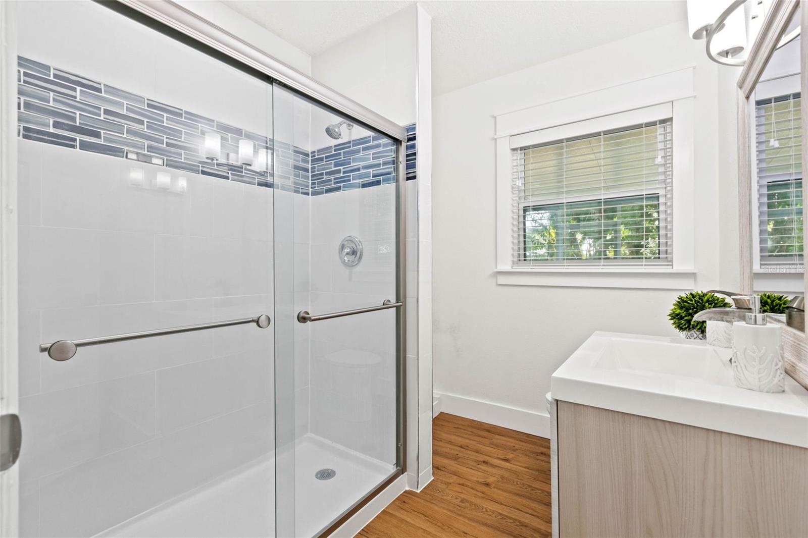 Image 6 of 16 For 104 Cirus Avenue