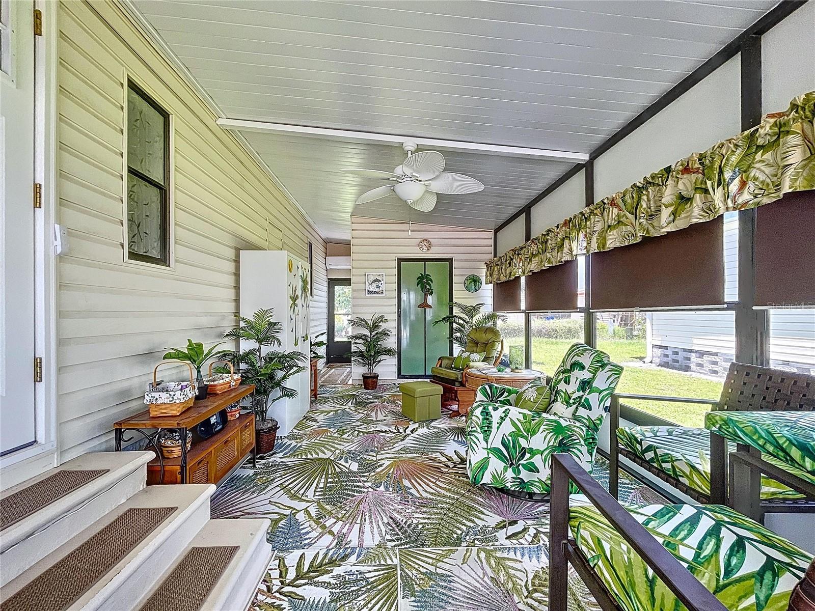 Image 31 of 44 For 98 Dolphin Drive N