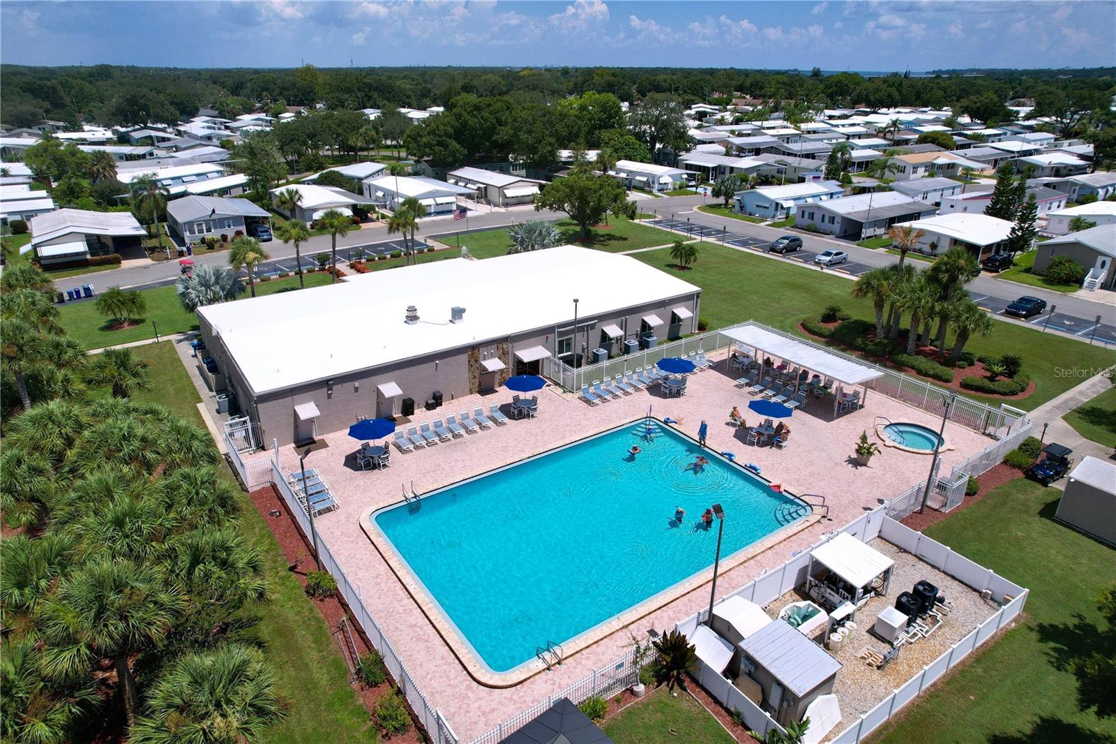 Image 4 of 44 For 98 Dolphin Drive N