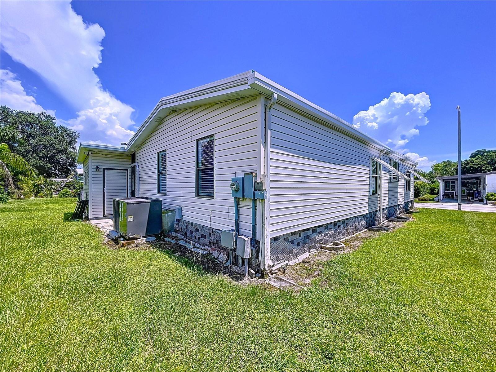Image 44 of 44 For 98 Dolphin Drive N