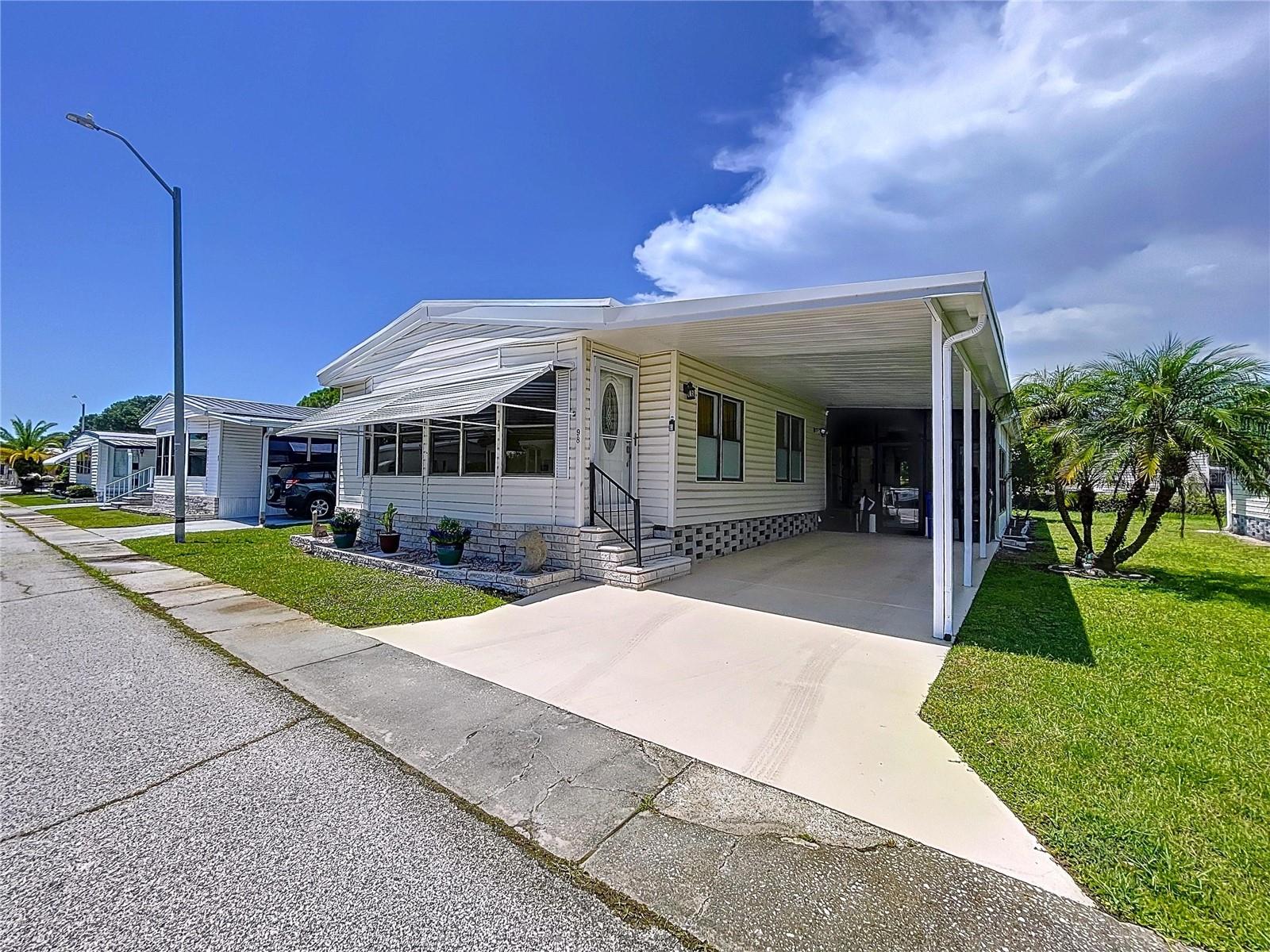 Image 6 of 44 For 98 Dolphin Drive N