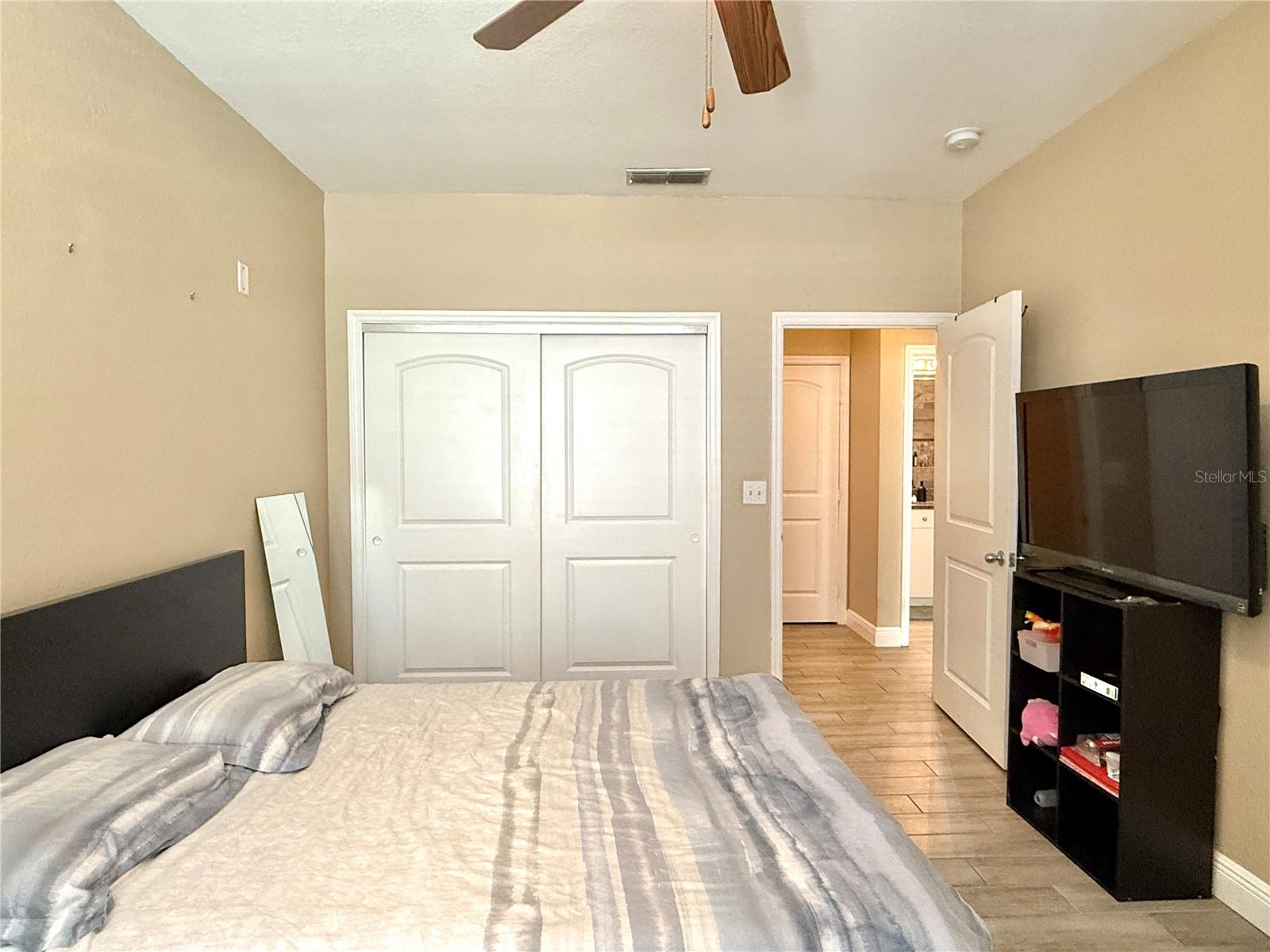 Image 15 of 19 For 4221 Spruce Street 2218