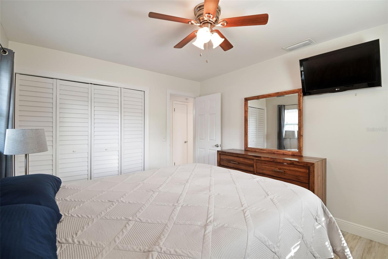 Image 17 of 38 For 6416 Mornay Drive