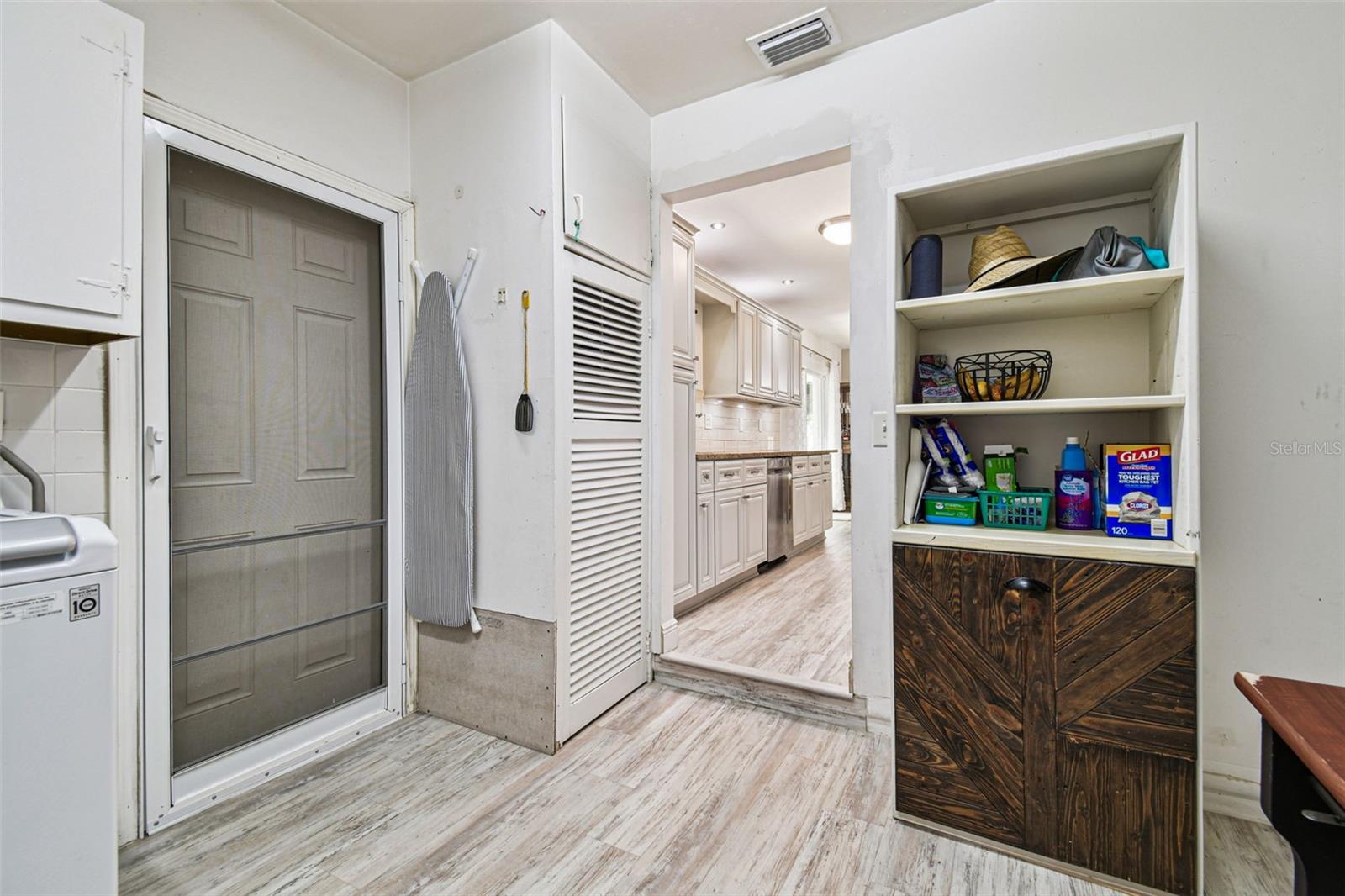 Image 9 of 38 For 6416 Mornay Drive