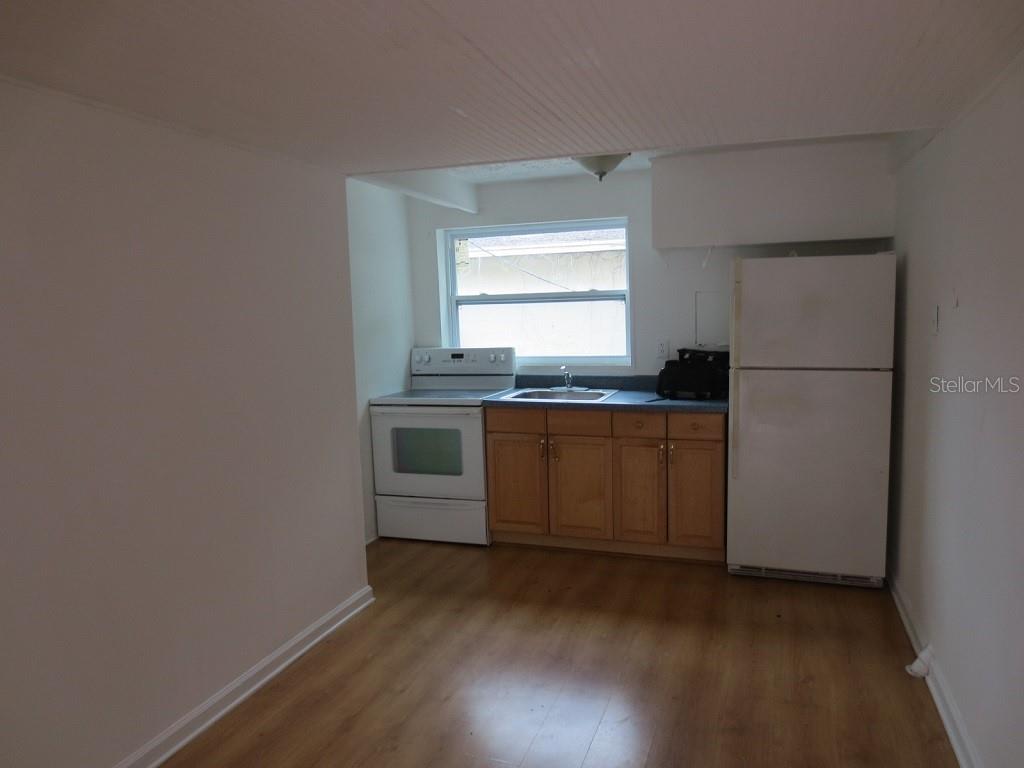 Image 2 of 6 For 6004 Suwanee Avenue D