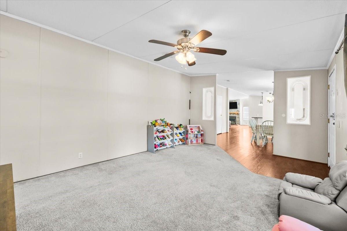 Image 12 of 45 For 13920 Hillcrest Drive
