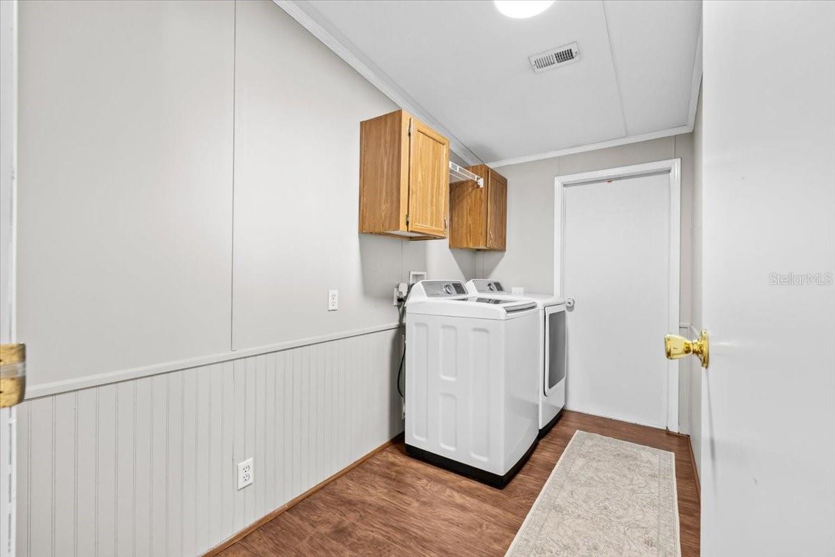 Image 24 of 45 For 13920 Hillcrest Drive