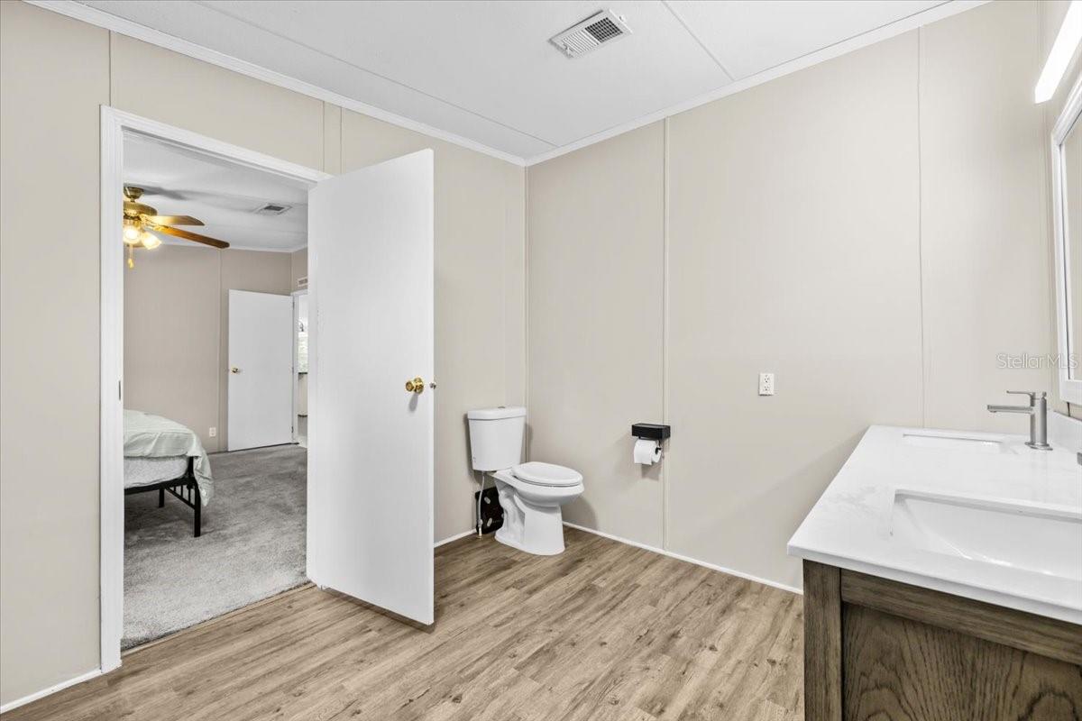 Image 29 of 45 For 13920 Hillcrest Drive