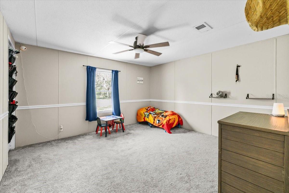 Image 33 of 45 For 13920 Hillcrest Drive